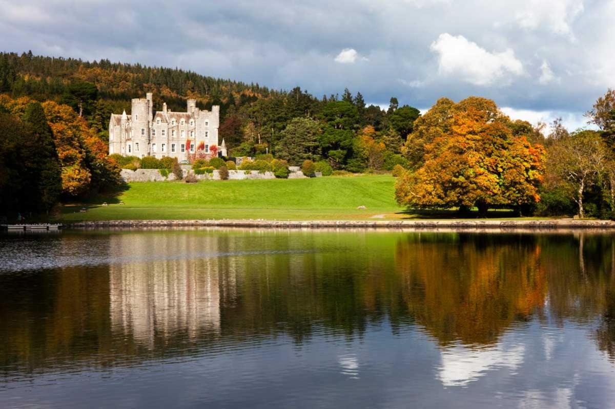 Villa Oaktree Manor Castlewellan Esterno foto